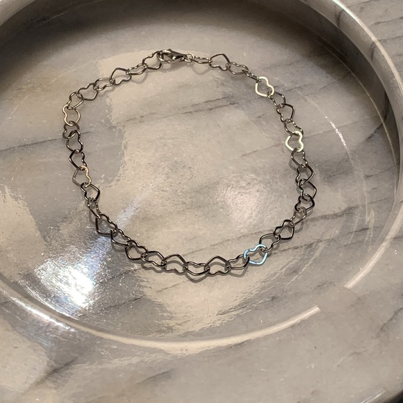 Sterling Silver .925 Heart Bracelet - Picture 1 of 4